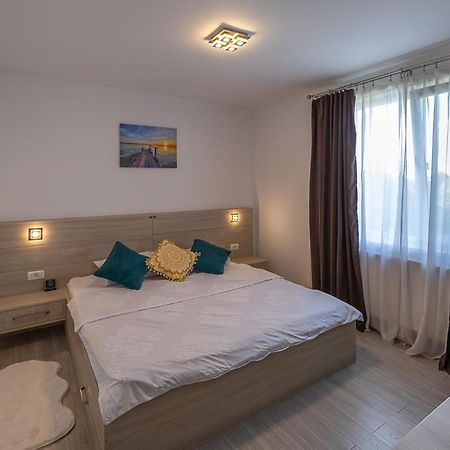 Apartament Expoparc Пітешть Екстер'єр фото